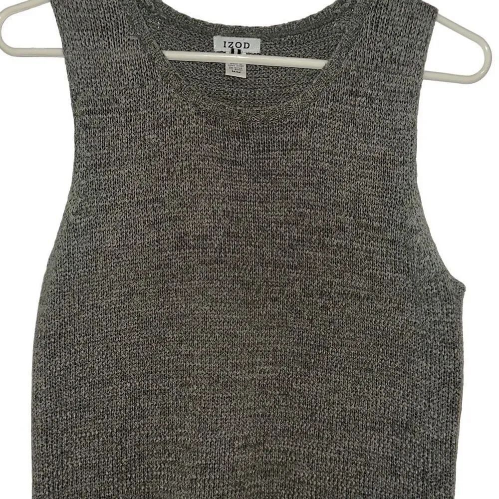 IZOD Gray Scoop Neck Knit Sleeveless Sweater Vest Ladies Medium